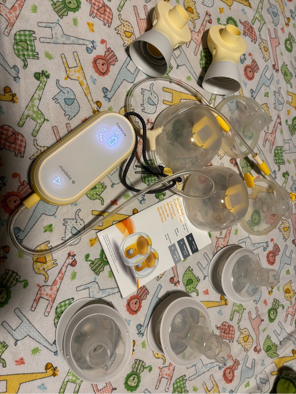 Medela Free Style Flex with collection cups Double Electric Breast Pump